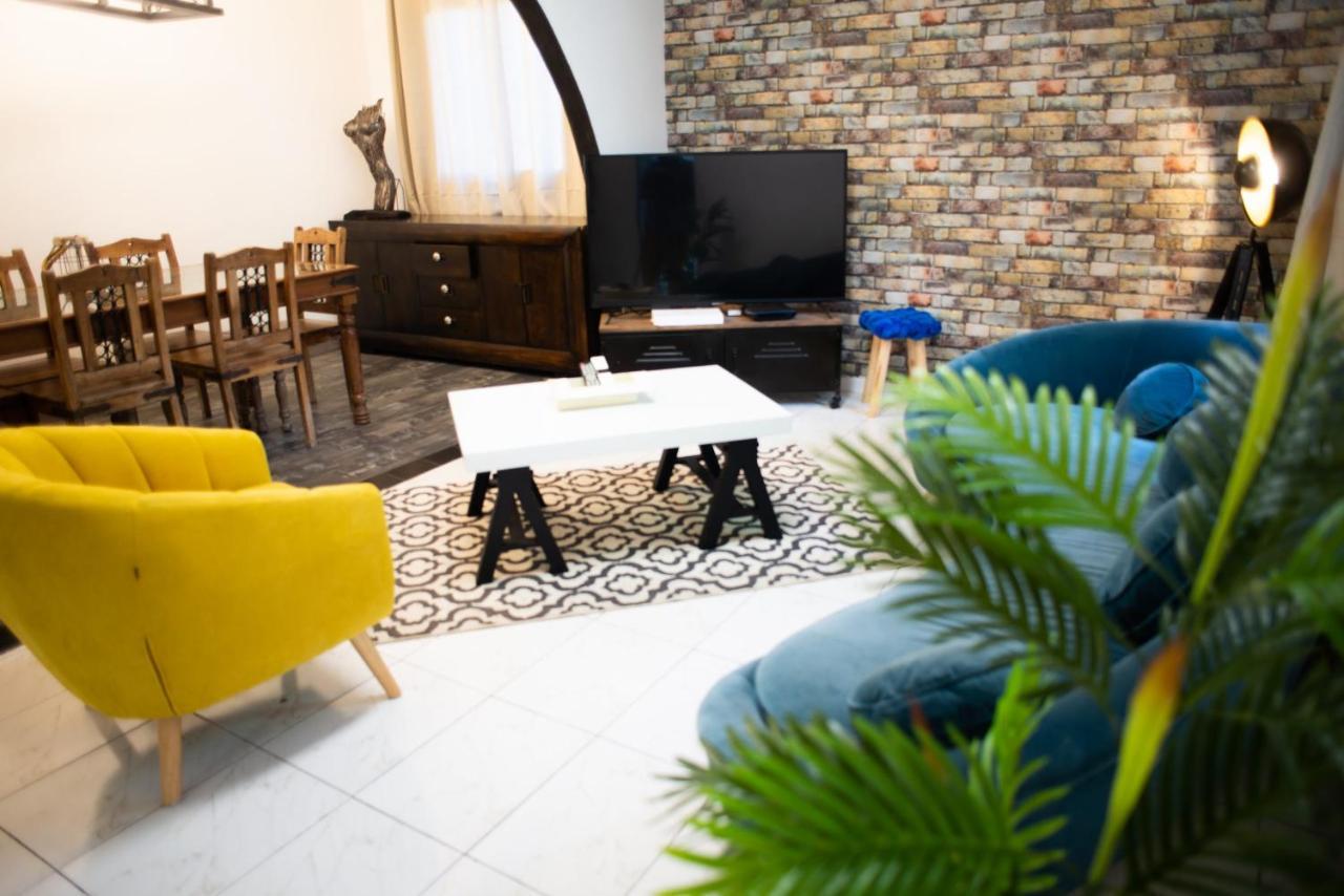 Le Bambou T3 Centre Ville Sainte Clotilde Rez De Jardin Bois de Nefles  Eksteriør bilde